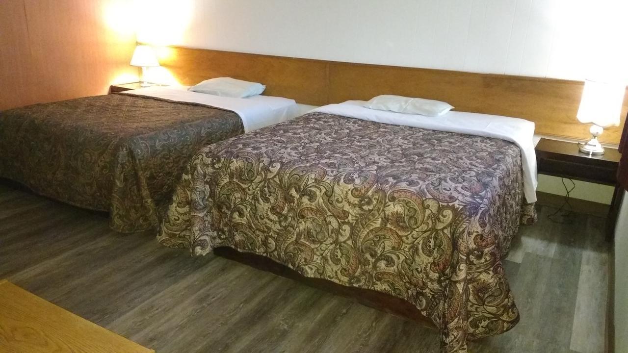 Golf Motel *